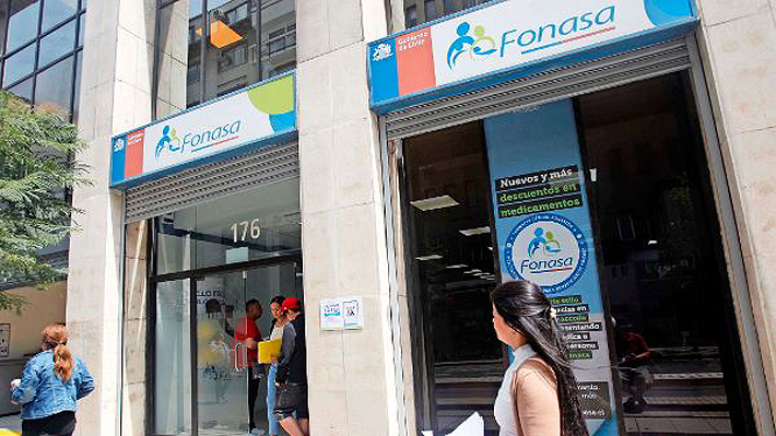 Gobierno hereda incierta aplicación de nuevo seguro de Fonasa tras dos fallidas licitaciones