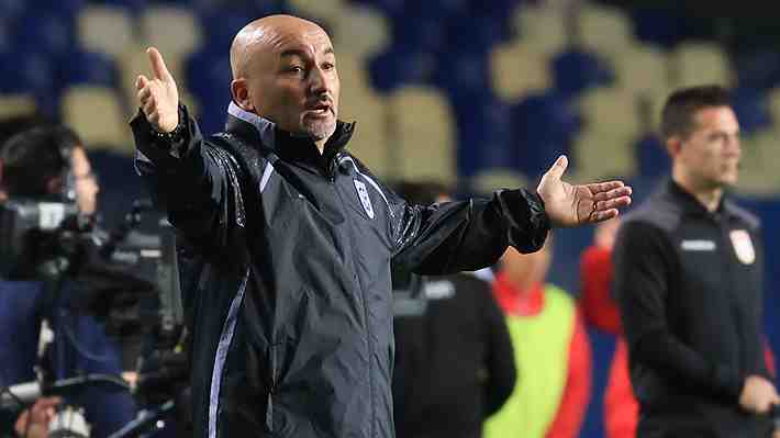 "Pido disculpas": Patricio Almendra dejó de ser el entrenador de Deportes Concepción