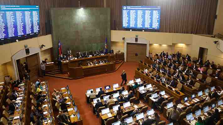 "Agenda del retroceso social": Oposición cuestiona proyecto de Reconstrucción Nacional y pide despliegue en el Congreso