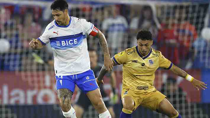 Perdía 2-0 a los siete minutos: Universidad Católica terminó rescatando un empate con sabor a poco ante Everton