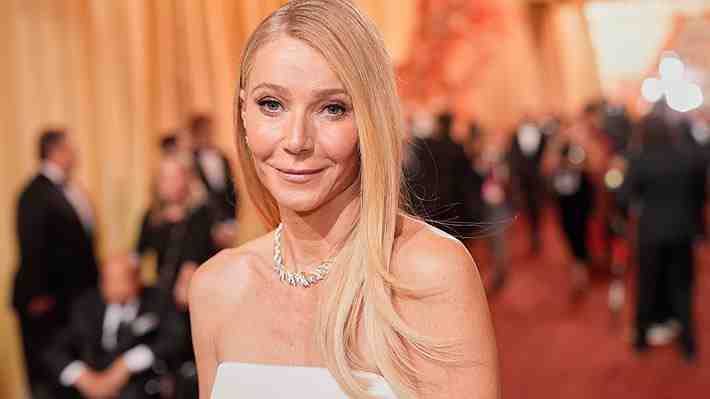 Video | Look de Gwyneth Paltrow en los Oscar se vuelve viral luego de que un percance mostrara más de lo presupuestado