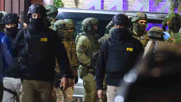 3 mil prófugos detenidos en 3 días con Kast: Las cifras de los apresados en el gobierno anterior y la crítica de Elizalde