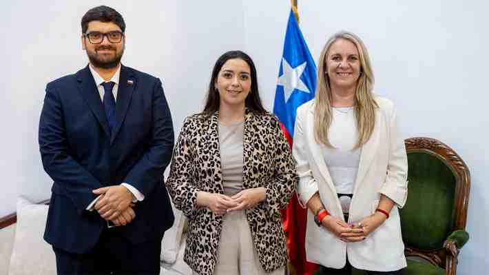 "Menos operadores, más herramientas": El giro de Kast a la División Organizaciones Sociales, trinchera sensible de Boric