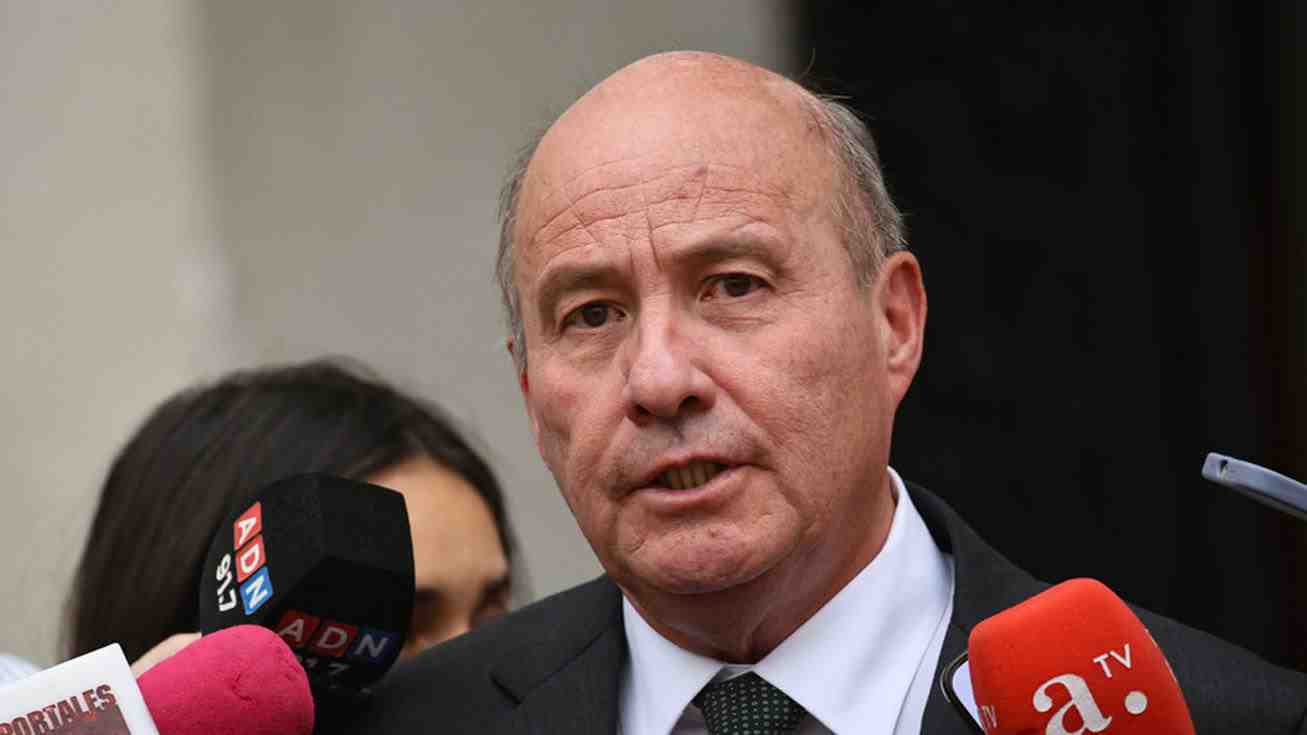 Hacienda calcula que hay 1.800 morosos del CAE con sueldos sobre $5 millones: "Les vamos a ir a cobrar"