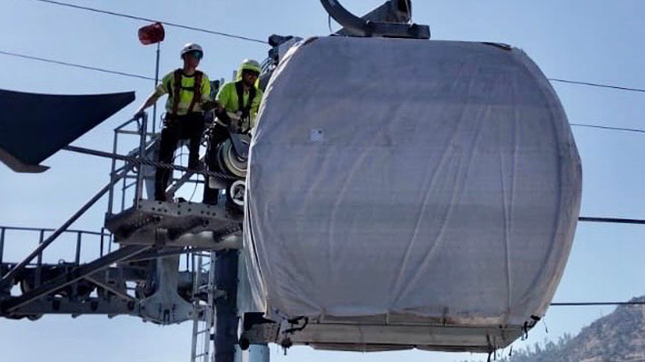 Instalan primera cabina del Teleférico Bicentenario: Se espera que esté operativo en septiembre de este año