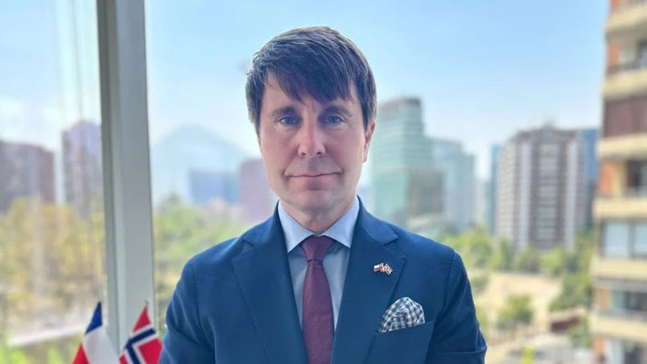 Embajador de Noruega y aportes a lafkenches: Dice que "no refleja posturas del gobierno" y niega "injerencia extranjera"