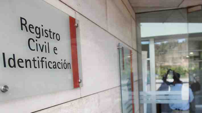 Guaguas con profesiones y entrega de documentos inactivos: Contraloría detecta graves deficiencias en Registro Civil