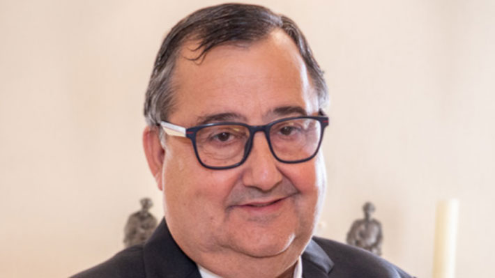 "Que pidan perdón": Obispo de Valparaíso se suma a Chomali y emplaza a empresarios por comercio en Semana Santa