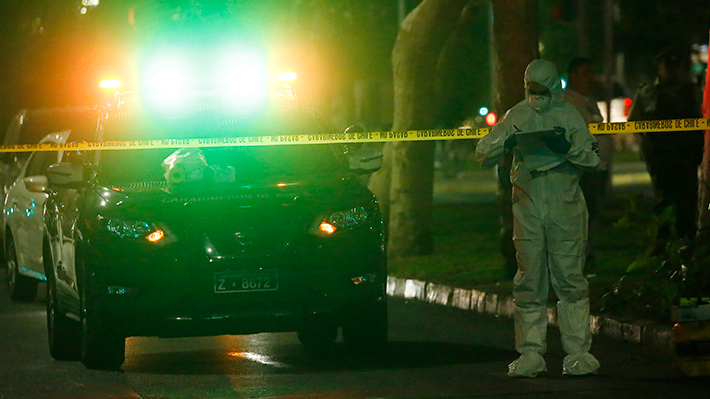 Femicidio en Las Condes: Detienen a sujeto que mató a su pareja con arma blanca en departamento