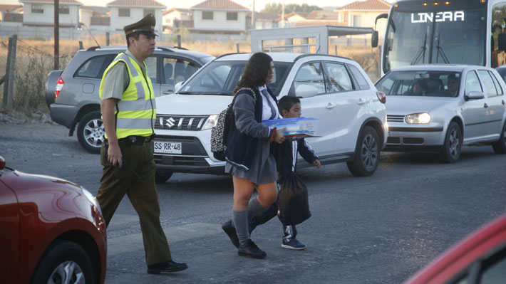 Frente a episodios violentos: Super de Educación prepara normativa para implementar mayor tecnología en seguridad