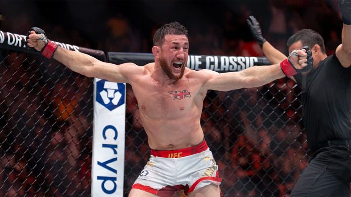 La escalofriante lesión que sufrió un ex campeón de la UFC: Se partió la nariz en dos... Revisa las imágenes