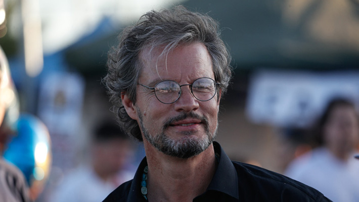 "Las visiones no están completamente alineadas": PDG saca de su bancada al diputado Christian Contreras