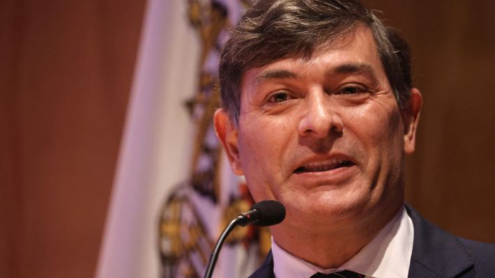 "Con la gente no se jode": Parisi explica expulsión de "Dr. File" de la bancada del PDG