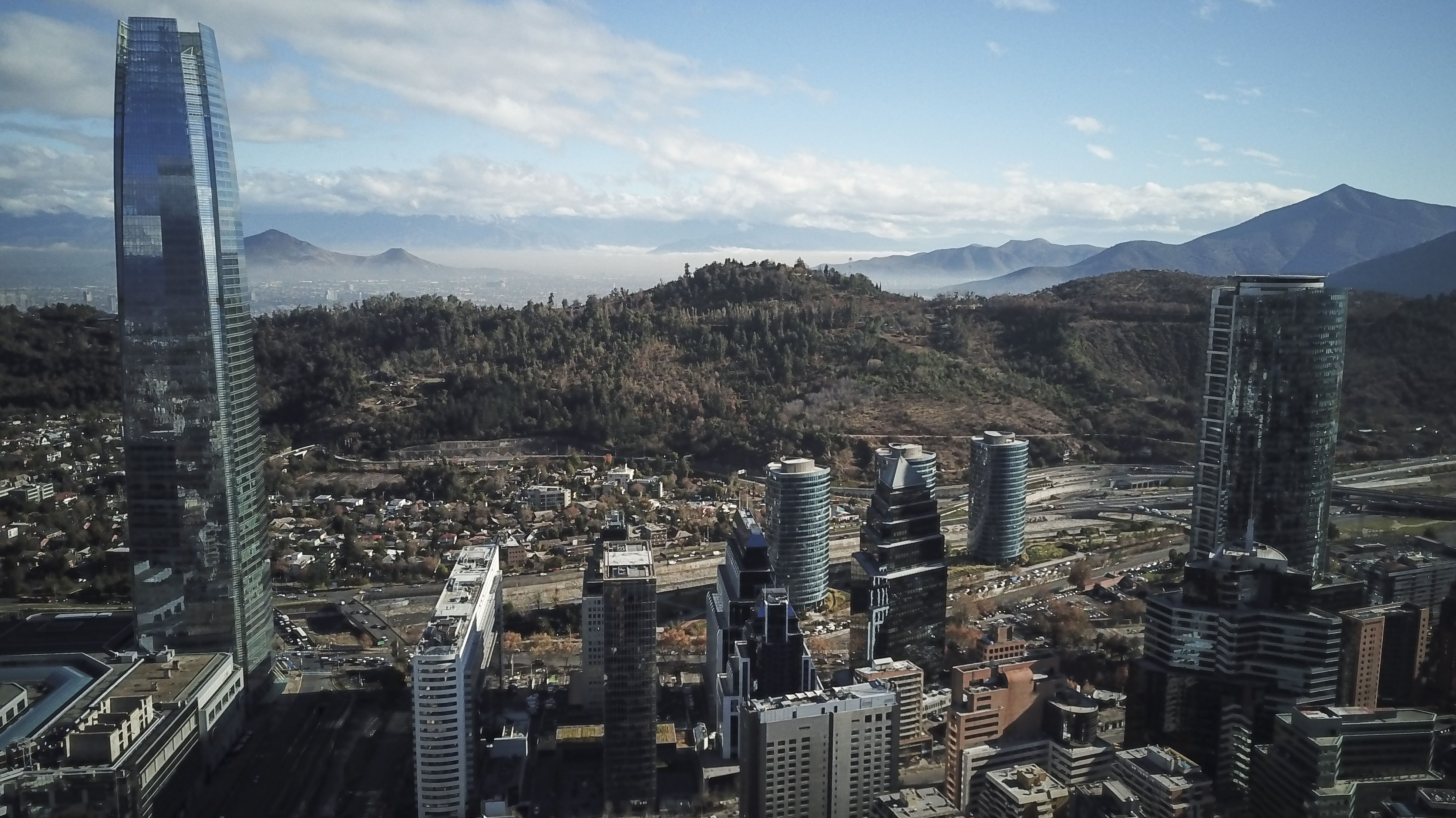 Fondos de deuda privada crecen en Chile pese a turbulencias del crédito en EE.UU.