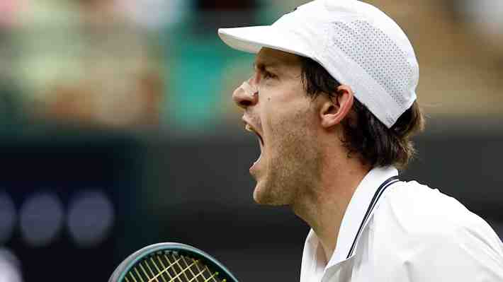 Se acaba la pesadilla... Nicolás Jarry vuelve a ganar y avanza en España