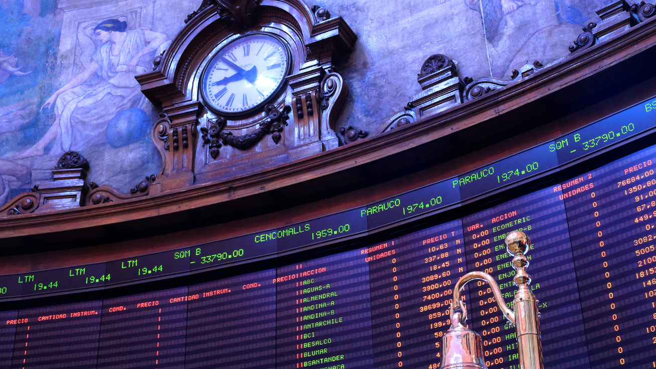 Bolsa de Santiago se dispara en la apertura: IPSA sube 3,2% tras alto el fuego entre EE.UU. e Irán