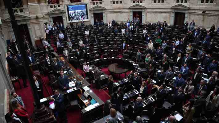 Triunfo de Milei: Congreso de Argentina aprueba reforma a la ley de glaciares para promover la minería