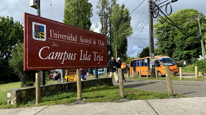 Suspenden clases en campus de la U. Austral donde fue agredida Lincolao por amenaza de ataque