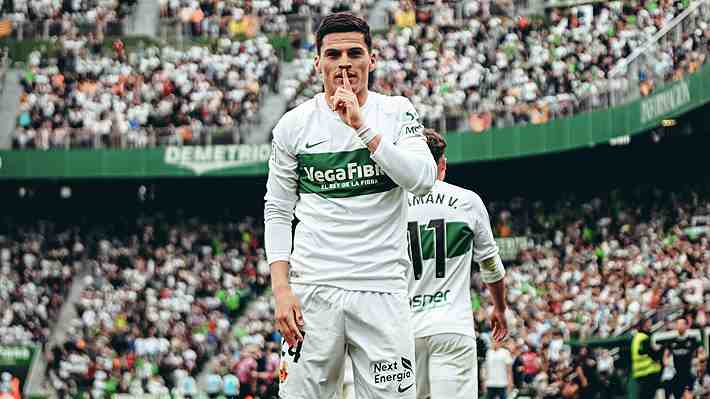 Lucas Cepeda convirtió su primer gol en España y le dio una victoria clave al Elche que de paso complica al Sevilla de los chilenos