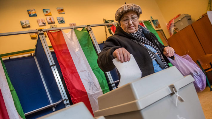 Elecciones en Hungría: Participación ya supera el 54% en mitad de la jornada que pone a prueba la continuidad de Orbán
