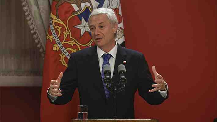 Cadem: 52% piensa que este Gobierno ha sido peor de lo que esperaba y economía y empleo pasan a primera prioridad