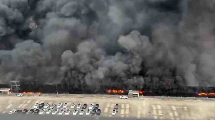 Video | Gigantesco incendio afecta a fabricante de autos eléctricos en China: Siniestro no tendría relación con baterías