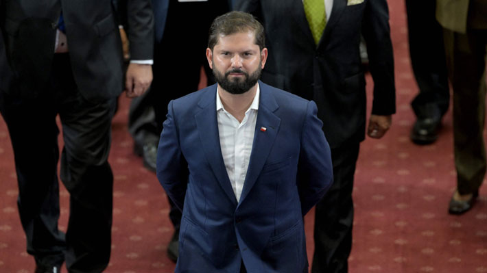 Boric arriba a España para participar de cumbres progresistas: Los líderes que asistirán y los otros invitados chilenos