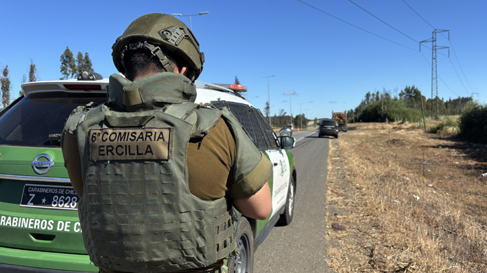 Primer ataque incendiario de la era Kast: Encapuchados roban y queman una camioneta en Collipulli