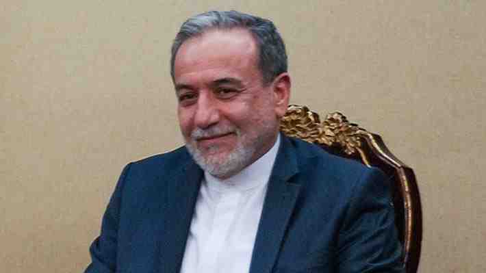 Irán anuncia la "apertura total" del estrecho de Ormuz tras acuerdo de alto al fuego en el Líbano