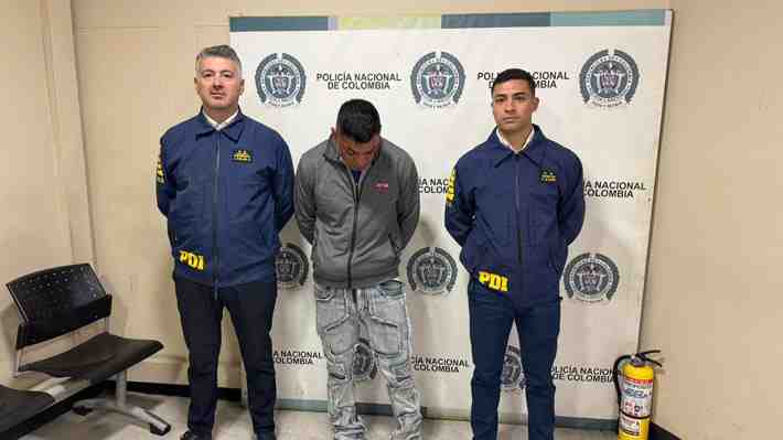 Fue uno de los 40 expulsados de Chile: Detienen al arribar a Colombia a sujeto que tenía orden de captura por homicidio