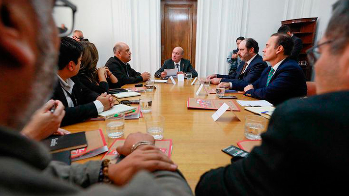 Tras inicio de negociación por salario mínimo: La agenda de trabajo que fijó el Gobierno con la CUT