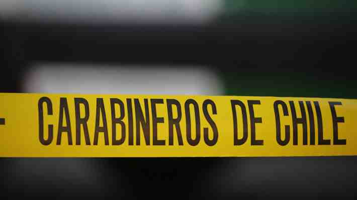 Adolescente frustra robo en casa de Maipú y apuñala a ladrón: Hombre se encuentra en riesgo vital