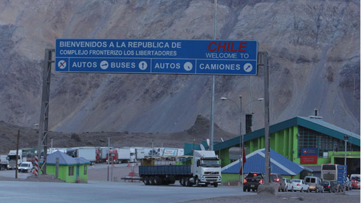 Cierran paso Los Libertadores por inestabilidades climáticas que afectan "transitabilidad segura"