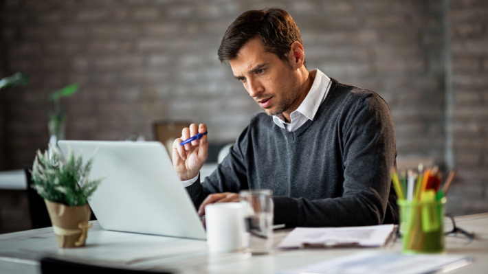 Estudio indica que el sueldo pretendido promedio en Chile disminuyó en marzo