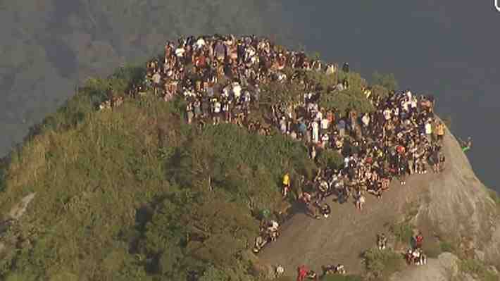 Video | Pánico en Río de Janeiro: Cerca de 200 turistas quedan atrapados en favela durante operativo contra el narcotráfico