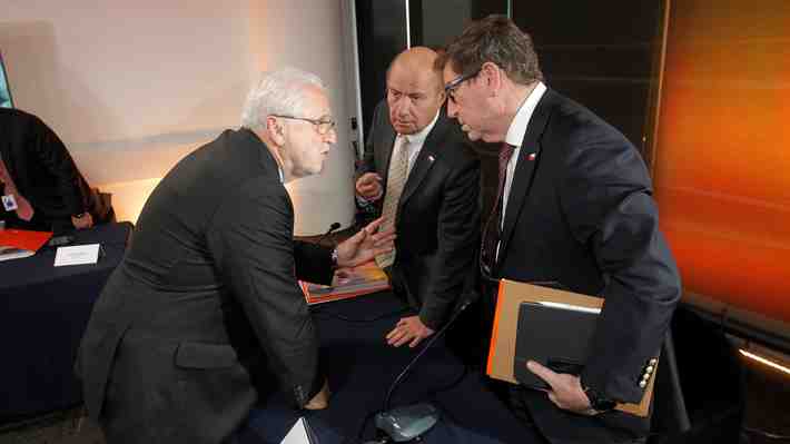 Tensa junta de Codelco: Pacheco dice que "no está en crisis" y Quiroz advierte "preocupación por el futuro"