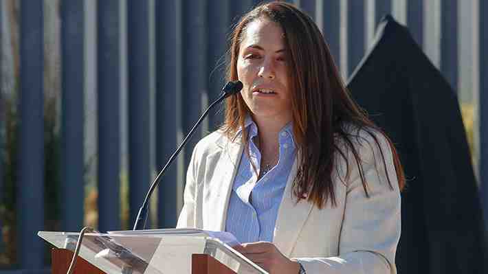 Duco se disculpa por polémica declaración de entregar "ropa linda" aunque ratifica el fondo: "La indumentaria es importante"