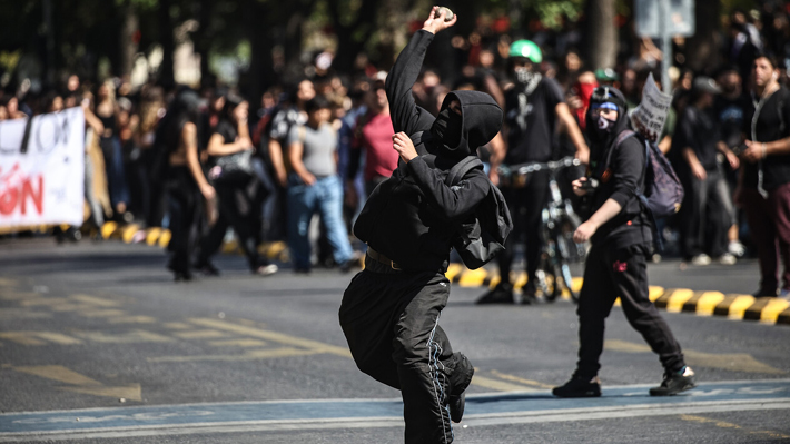 "Medida idónea" y "no ataca el fondo": Congreso y expertos analizan idea de régimen de responsabilidad parental