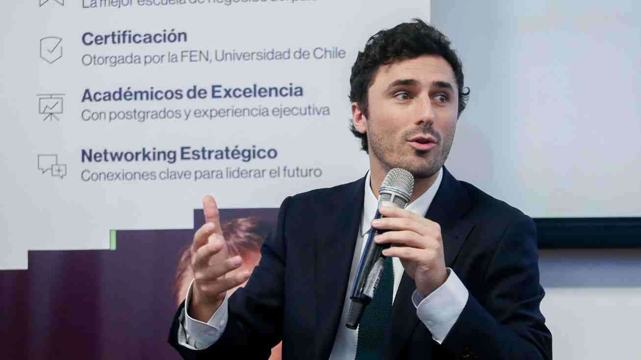 Economista UC, pasó por Harvard y exasesor de Piñera: Pablo Eguiguren, el emisario “antipermisología” de Kast
