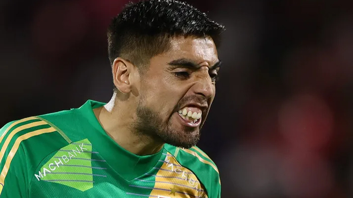 Gabriel Castellón manda un claro recado por el arbitraje del clásico universitario y lanza un "palo" a las autoridades