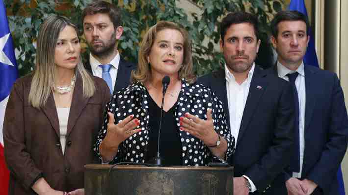 Bancada UDI anuncia indicación para excluir a altas autoridades de beneficios del proyecto de reconstrucción