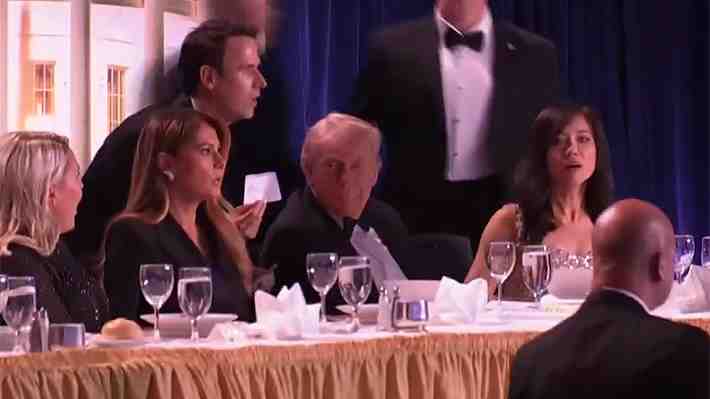 Video: El momento en que Trump fue evacuado por el Servicio Secreto tras disparos en hotel