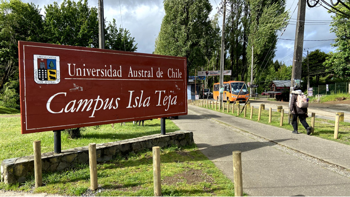 Decanos y decanas de la U. Austral condenan ataque contra ministra Lincolao: "Son deleznables"