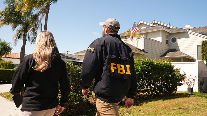 El mensaje que envió el sospechoso del tiroteo en cena de Trump: Se describió como "Amistoso Asesino Federal"