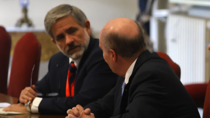 Segundo Piso en el radar: La serie de errores que abrieron críticas del oficialismo al núcleo de Kast