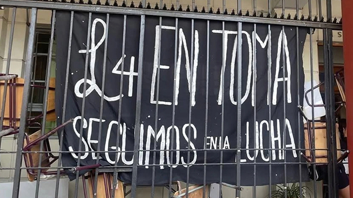 Aces llama a "protesta nacional" y escolares insisten en tomas de liceos emblemáticos