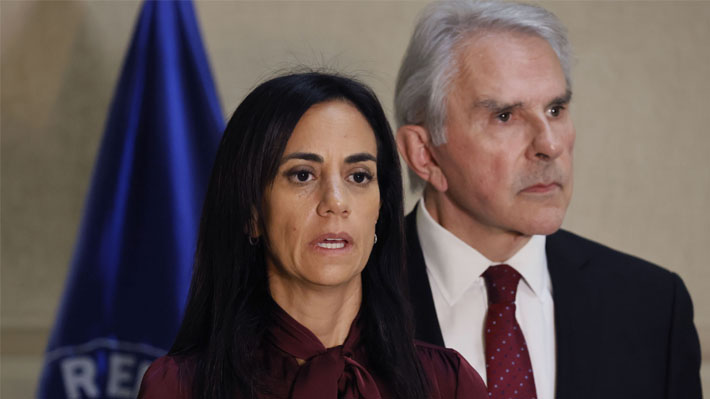 Mesa del Senado reprueba conducta de Poduje y acusan "un debate que no está a la altura de los grandes temas"