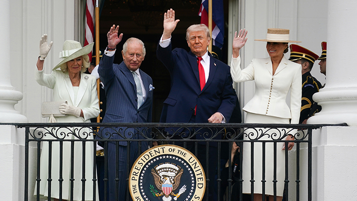 Carlos III pide "renovar alianza" entre EE.UU. y Reino Unido durante cena con Trump