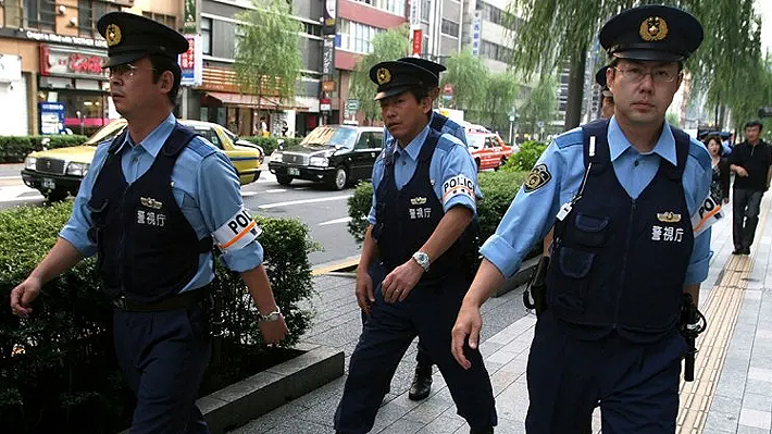 Ataque en Japón: Hombre armado con un martillo hiere a cinco personas en Tokio