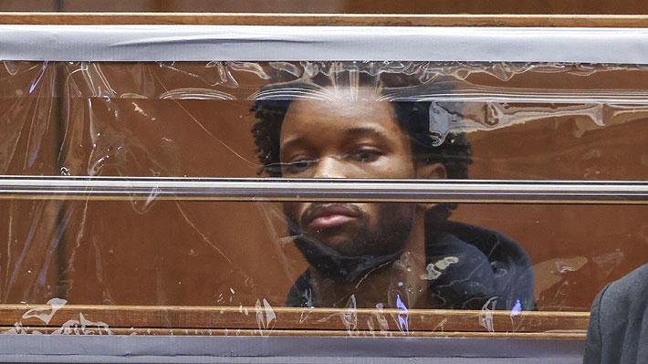 Varias puñaladas letales y una sierra: Revelan detalles del macabro crimen de joven por el que acusan al cantante D4vd